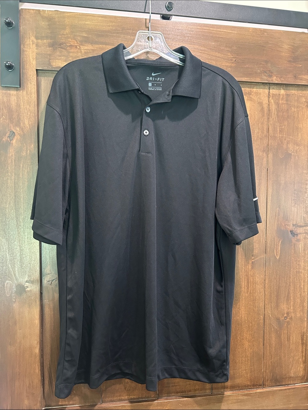 A60 NWOT -- Nike Black Dri-FIT Men’s Polo Shirt Size Medium
